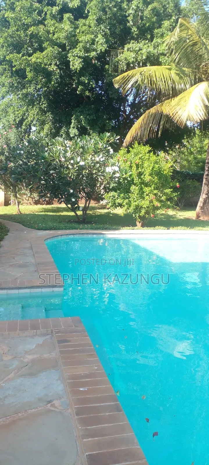 Furnished 5bdrm House in Coconut Groove 3 End, Ukunda for sale in Ukunda