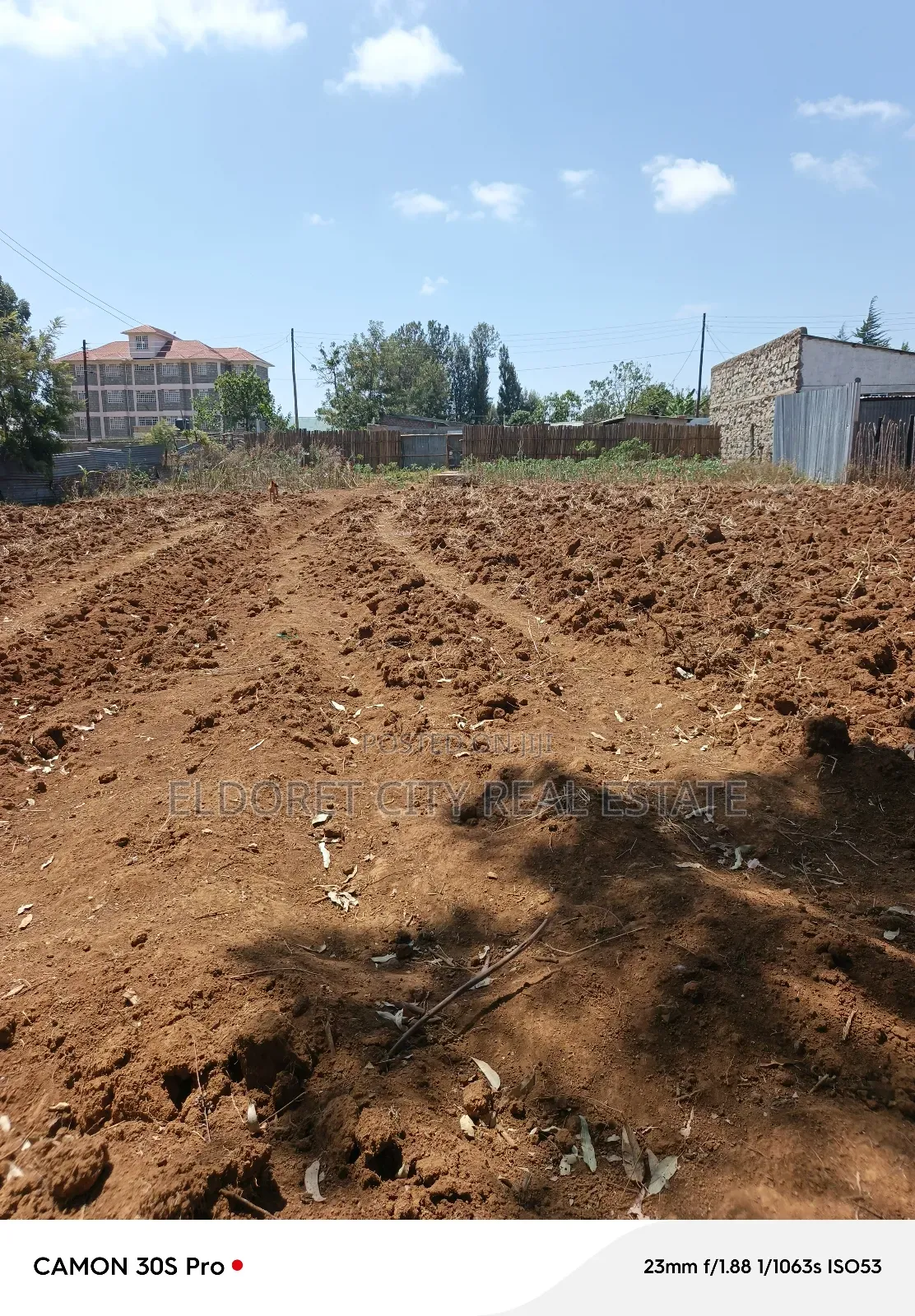1/4 Plot Kimumu With Title in Kapsuswa