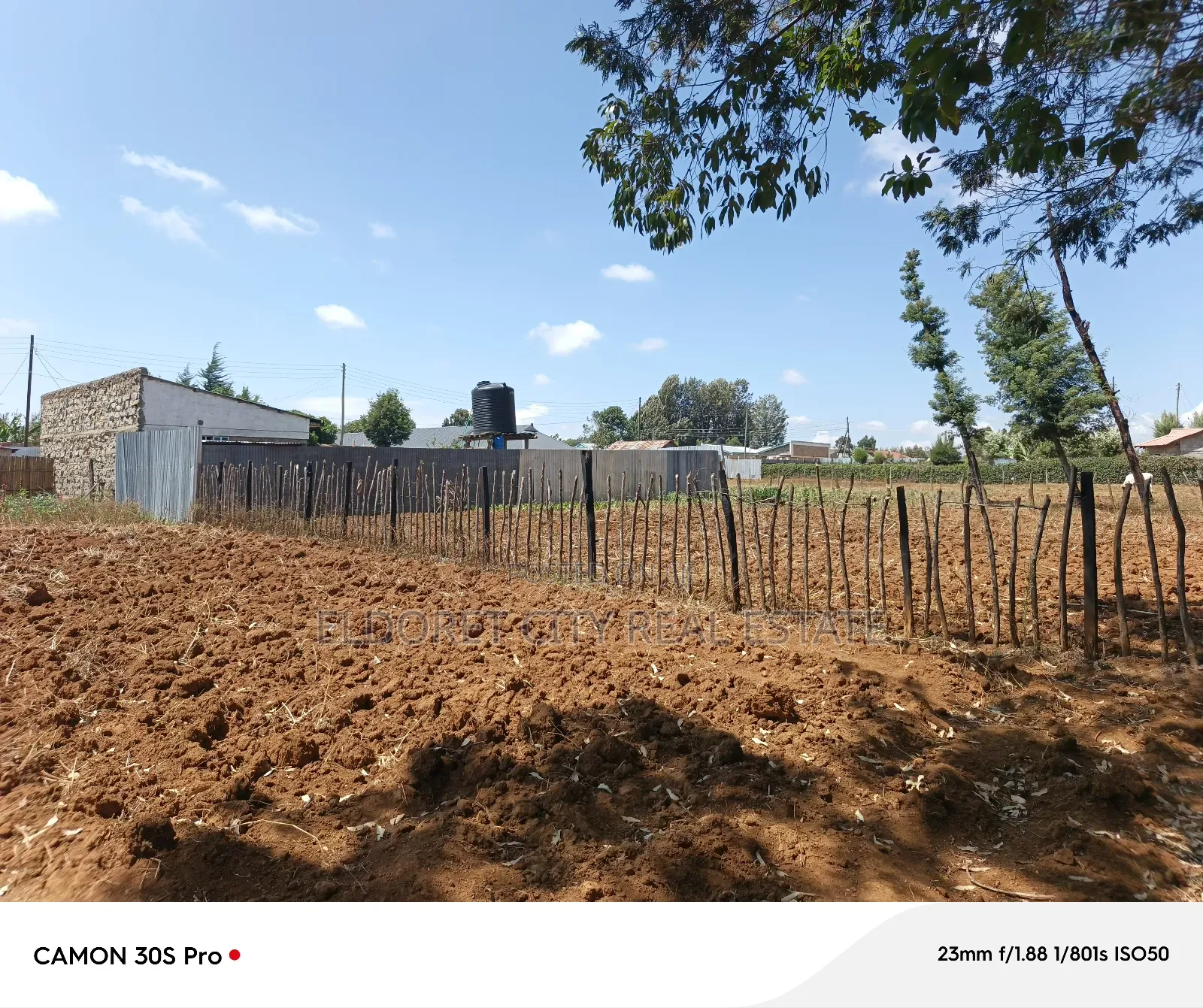 1/4 Plot Kimumu With Title in Kapsuswa