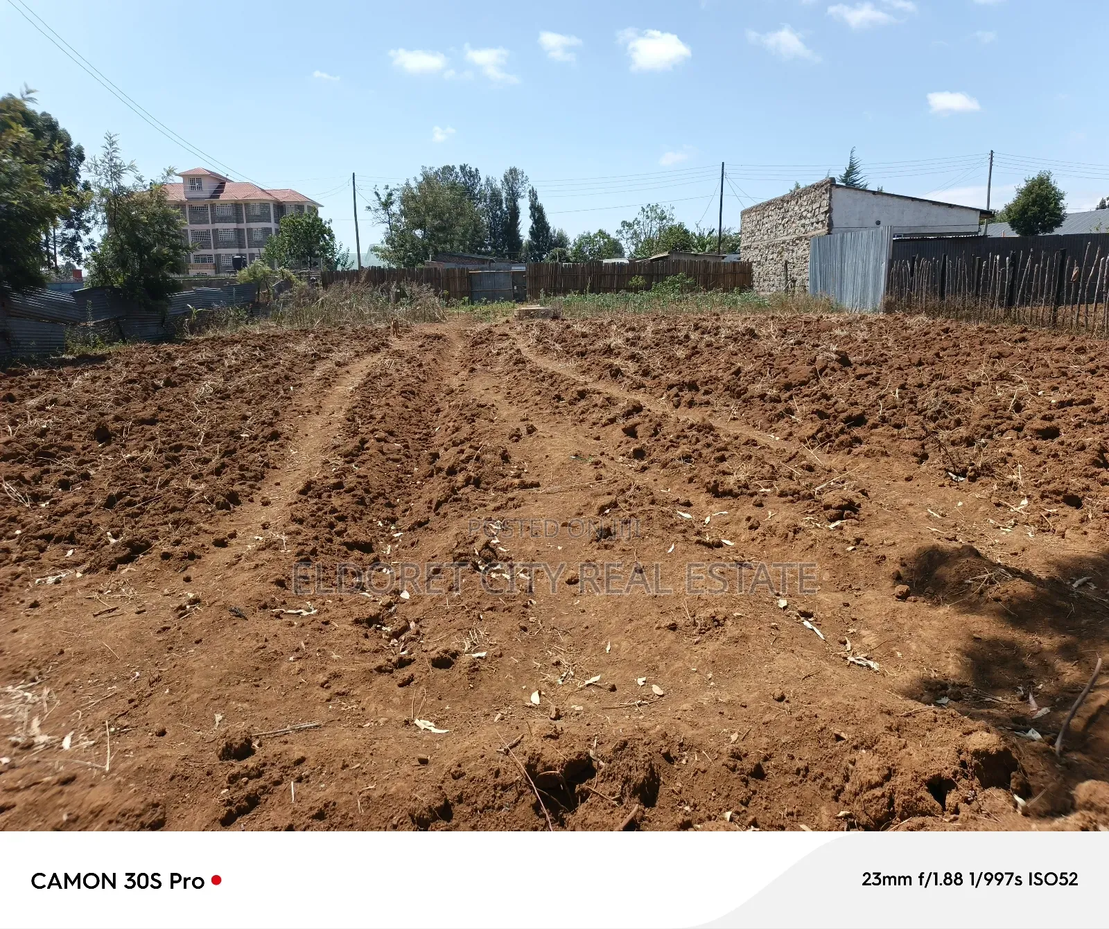 1/4 Plot Kimumu With Title in Kapsuswa