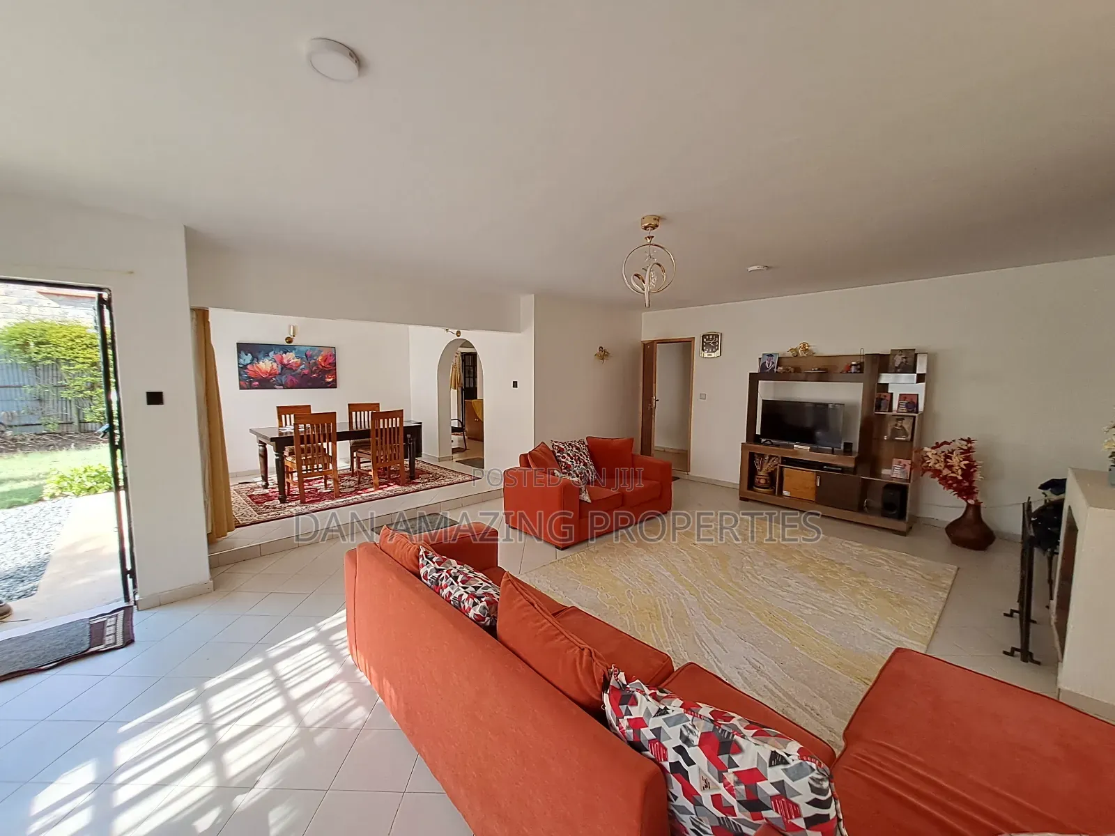 4bdrm Maisonette in Thome On 1/2 Acre for rent in Thome