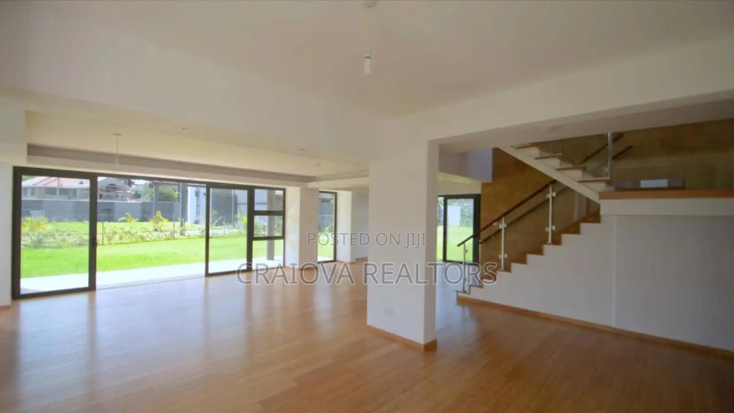 4bdrm Townhouse / Terrace in Thome for rent in Thome