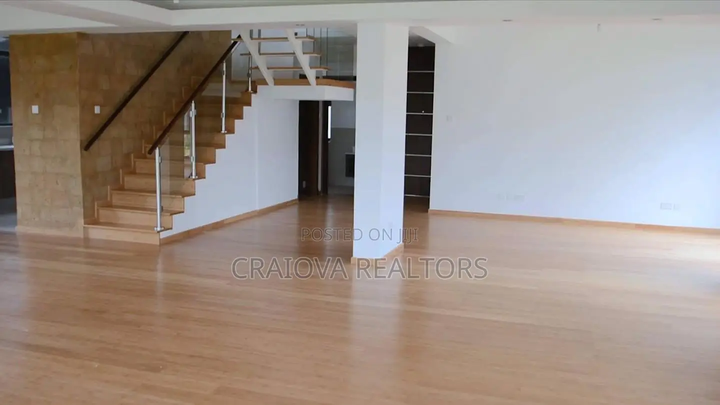 4bdrm Townhouse / Terrace in Thome for rent in Thome
