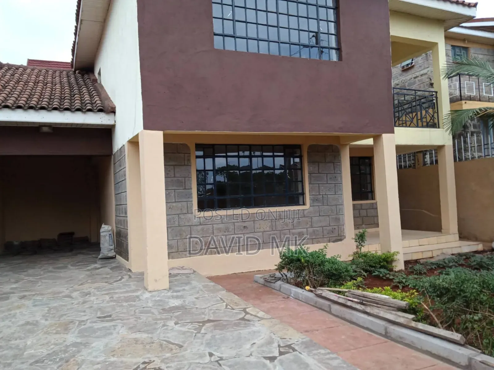 4bdrm Maisonette in Membley for sale in Membley Estate