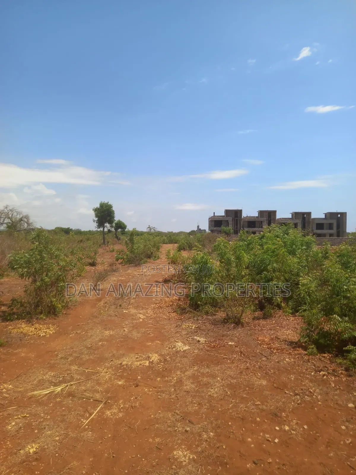1 Acre in Msa Vipingo for Sale Touching Two Service Road in Vipingo