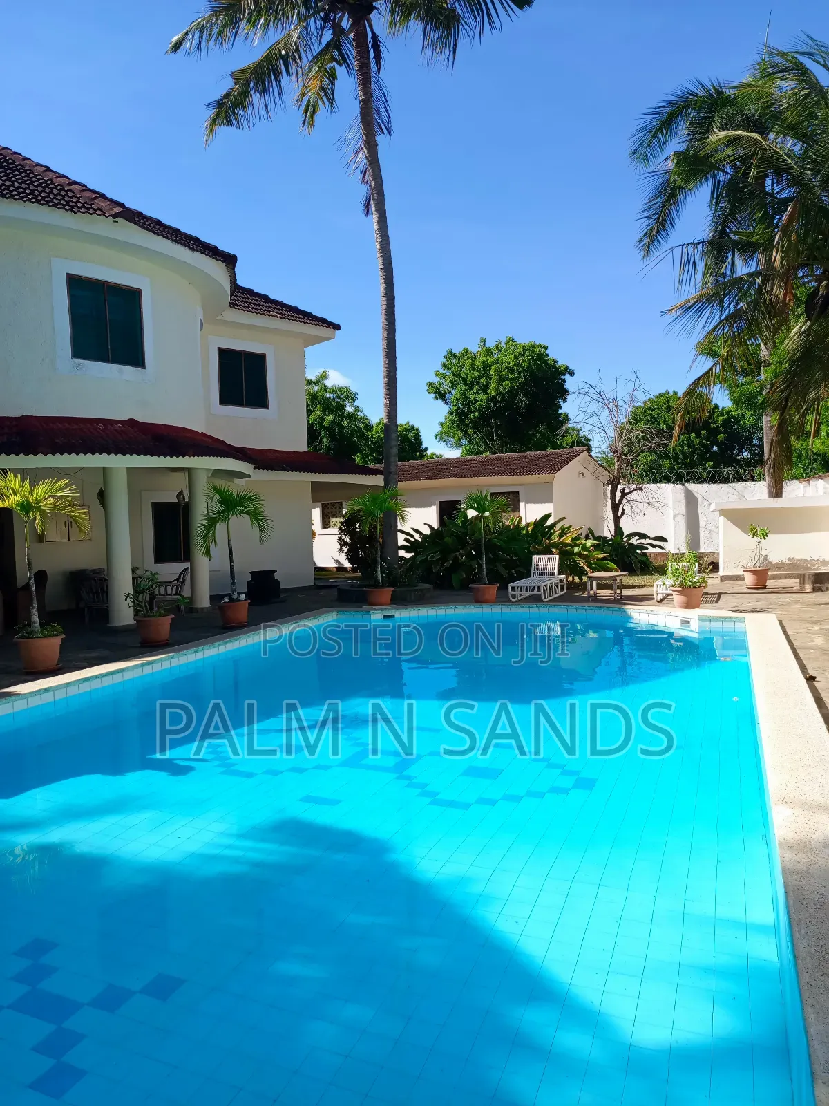 3bdrm Mansion in Galu, Beach Road, Ukunda for sale in Ukunda