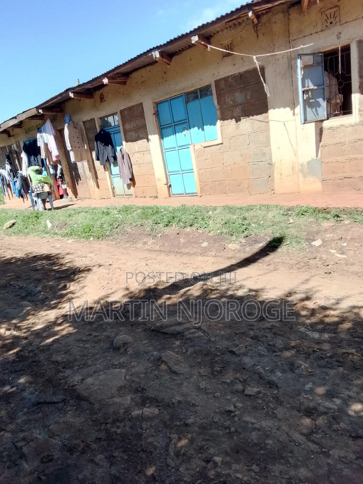 Commercial Building Uplands in Lari/Kirenga