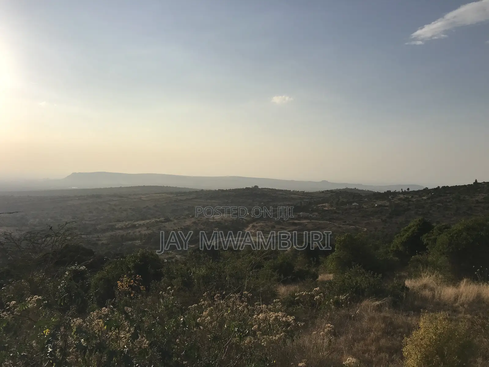 5 Acres Mua Hills With Cottages in Mua Hills