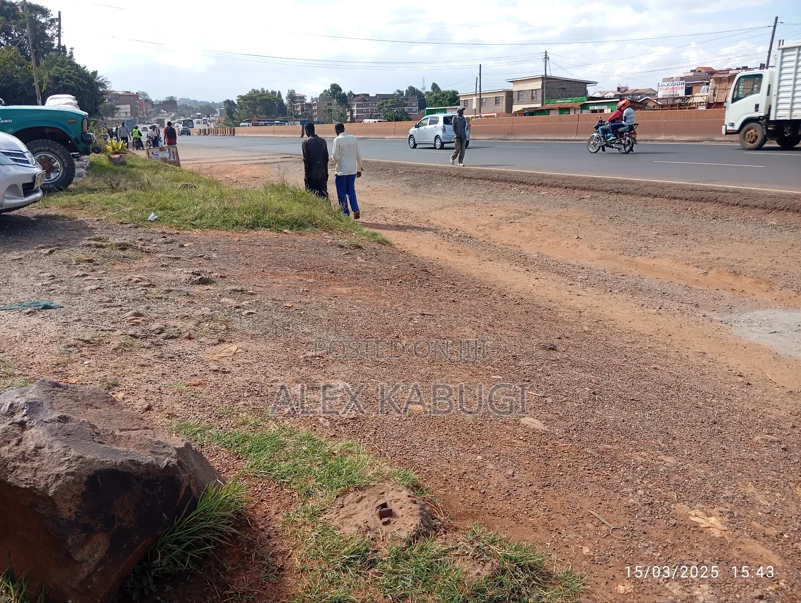 Plot for Sale Touching Waiyaki Way in Muthiga