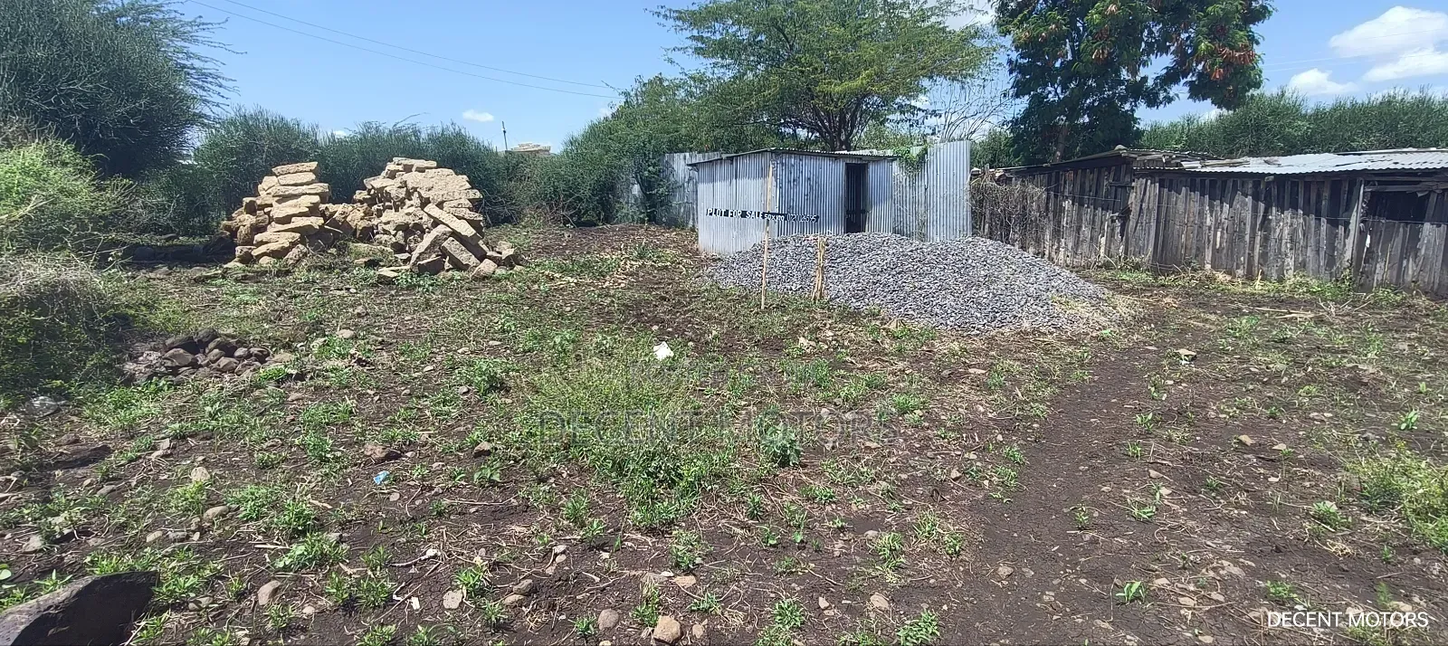 Isolo Kiwanjani 50by100 Plot in Wabera