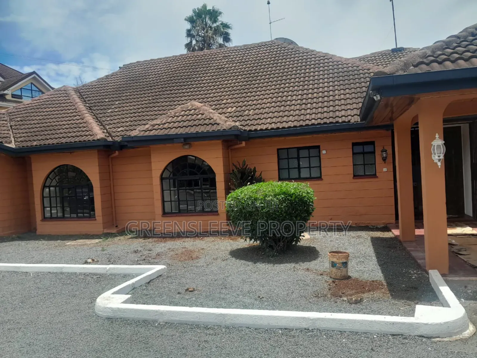 Commercial House in Karen