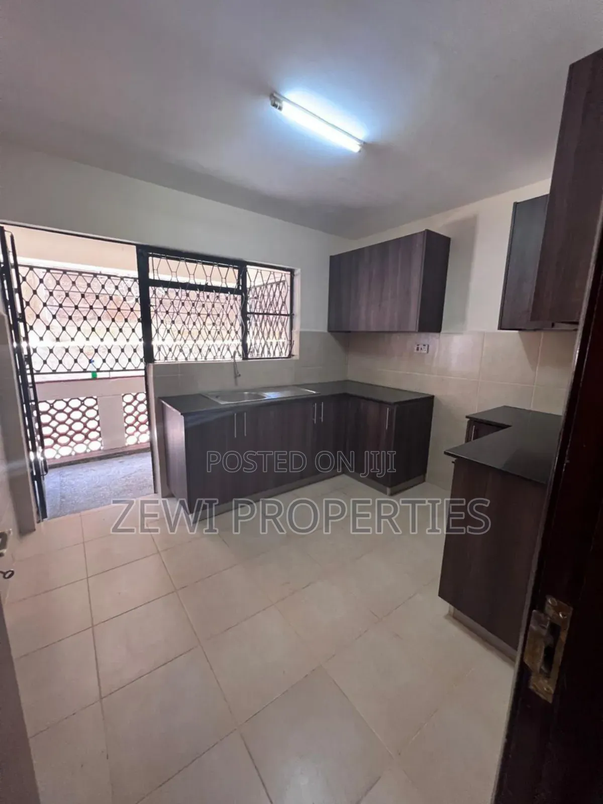 3bdrm Apartment in Kilimani for sale in Kilimani