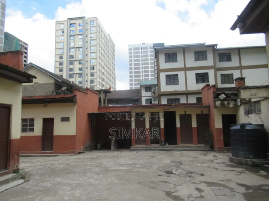 0.257-Acre Plot for Sale in Eastleigh in Eastleigh / Eastleigh