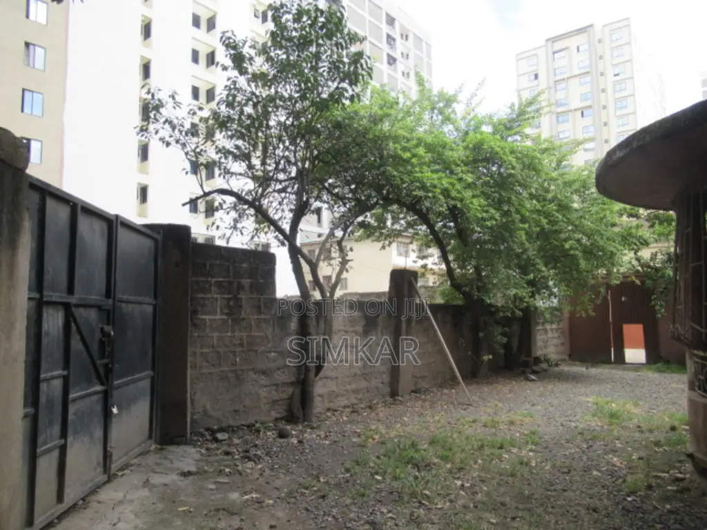 0.257-Acre Plot for Sale in Eastleigh in Eastleigh / Eastleigh