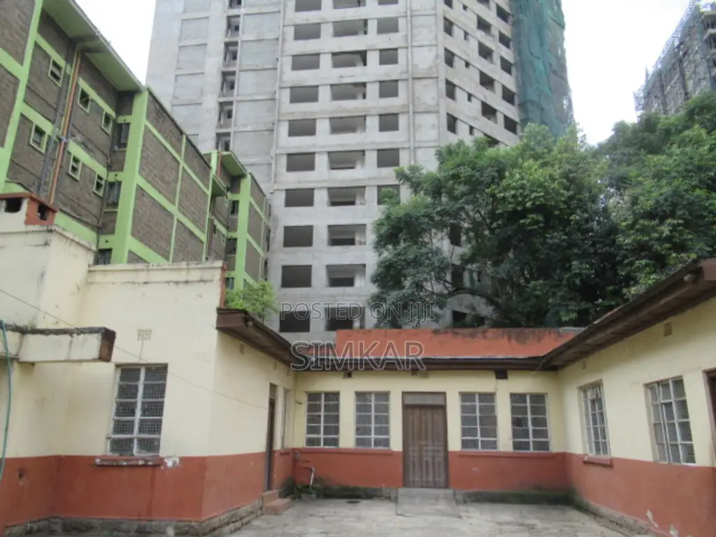 0.257-Acre Plot for Sale in Eastleigh in Eastleigh / Eastleigh