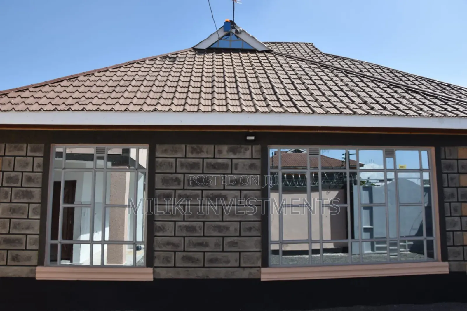 3bdrm Bungalow in Junction, Kimbo for sale in Kimbo