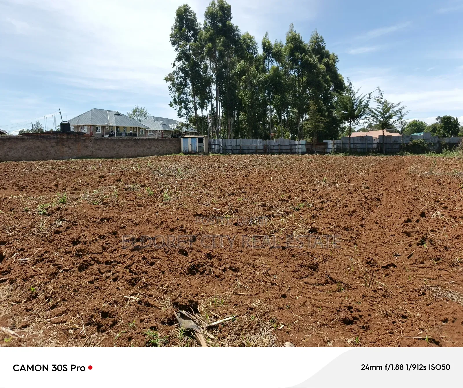 1/2 Acre Junction Kimumu With Title in Kapsuswa