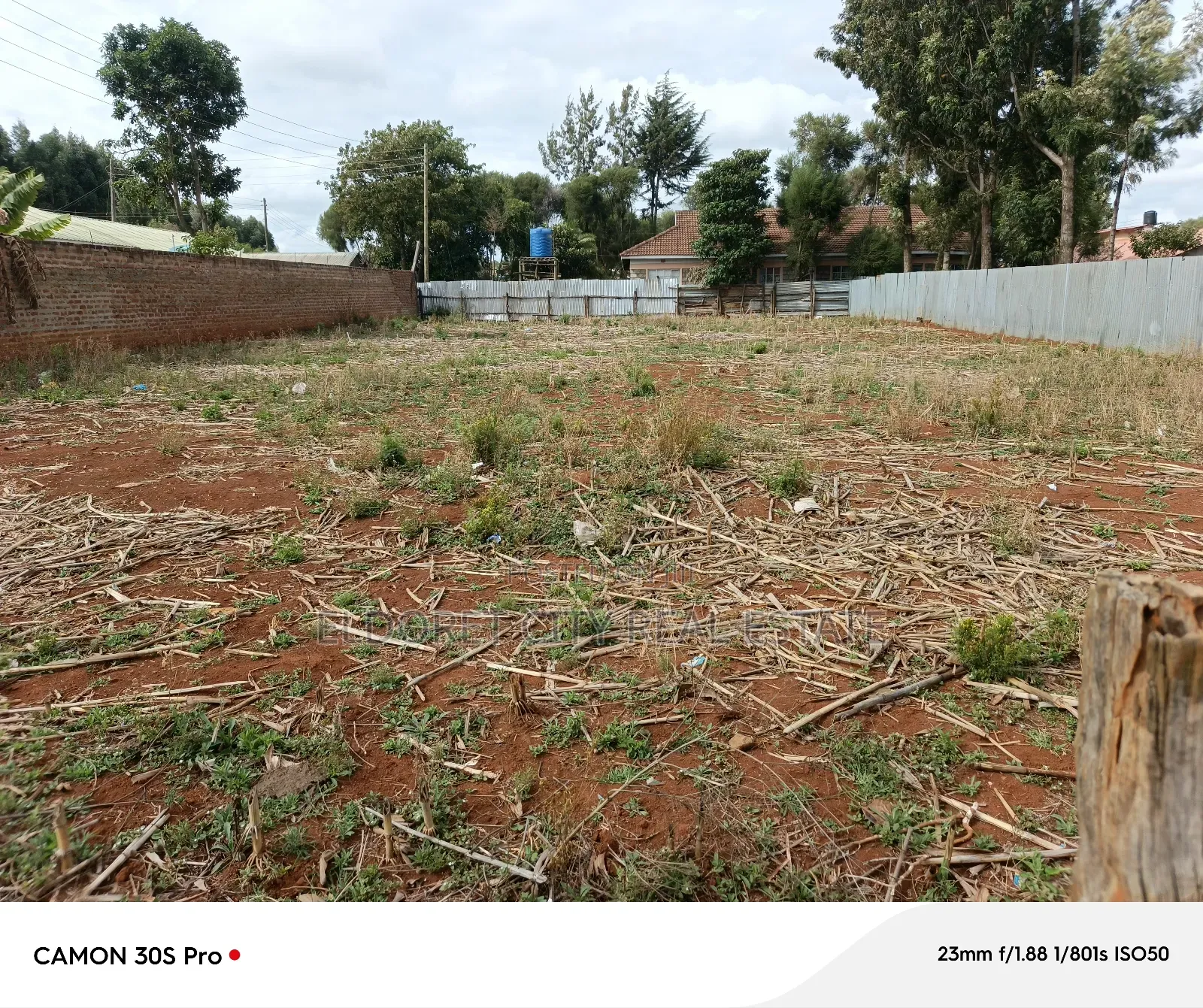 1/4 Plot Kimumu Sinai Area With Title. in Kapsuswa