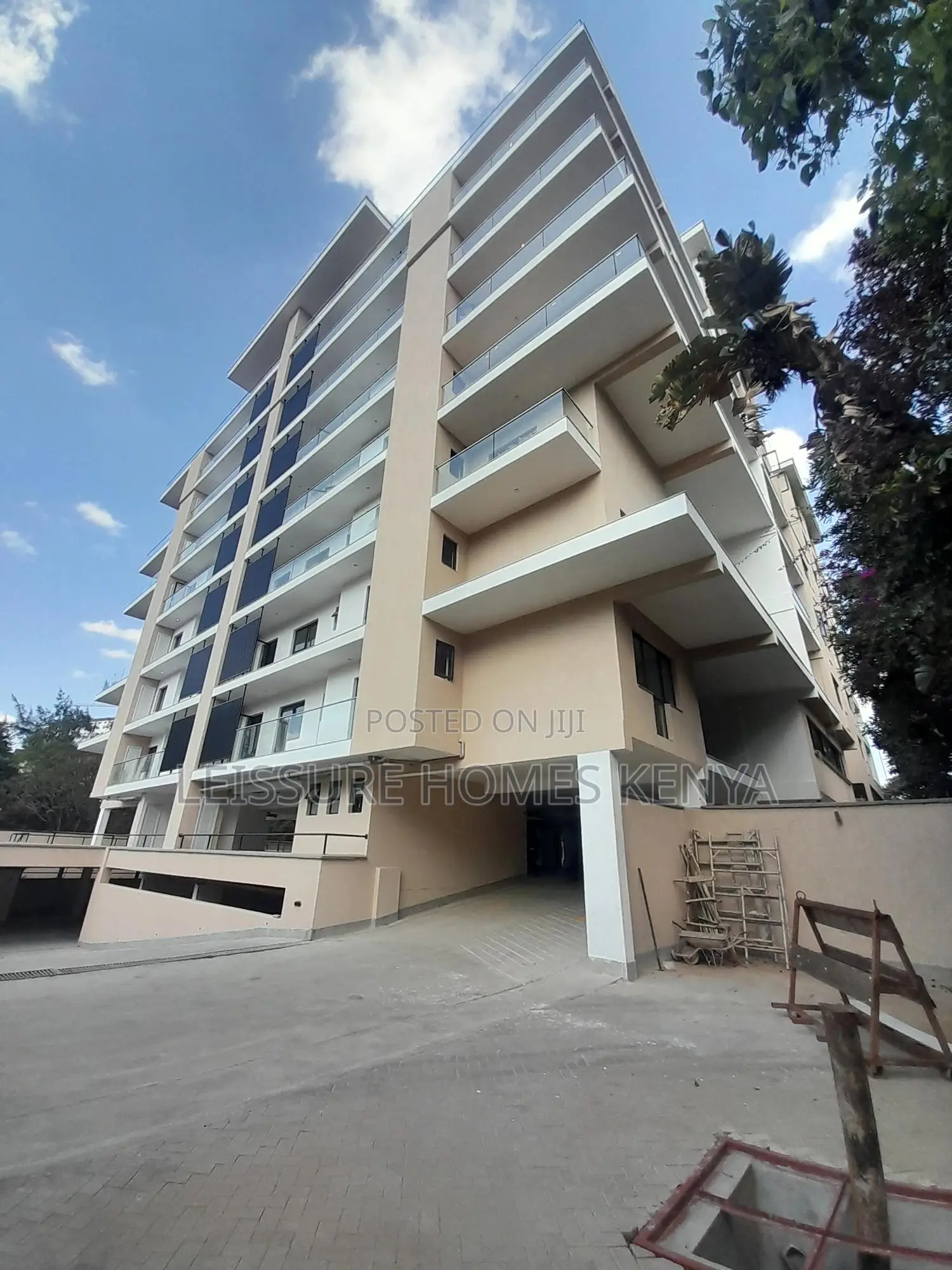 3bdrm Apartment in Lavington for sale in Lavington