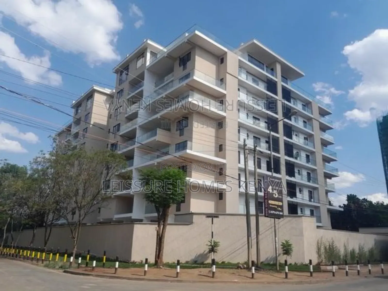 3bdrm Apartment in Lavington for sale in Lavington