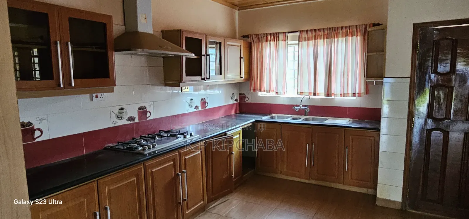 4bdrm Bungalow in Elgonview for sale in Elgon View