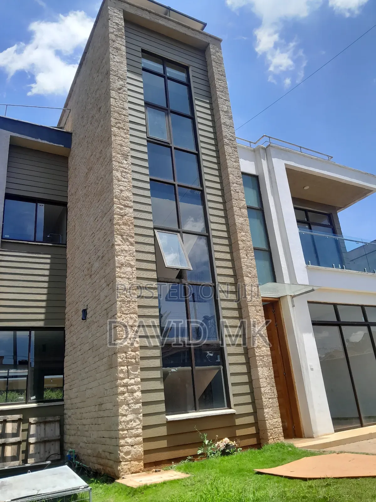4bdrm Maisonette in Eastern By-Pass, Membley Estate for rent in Membley Estate