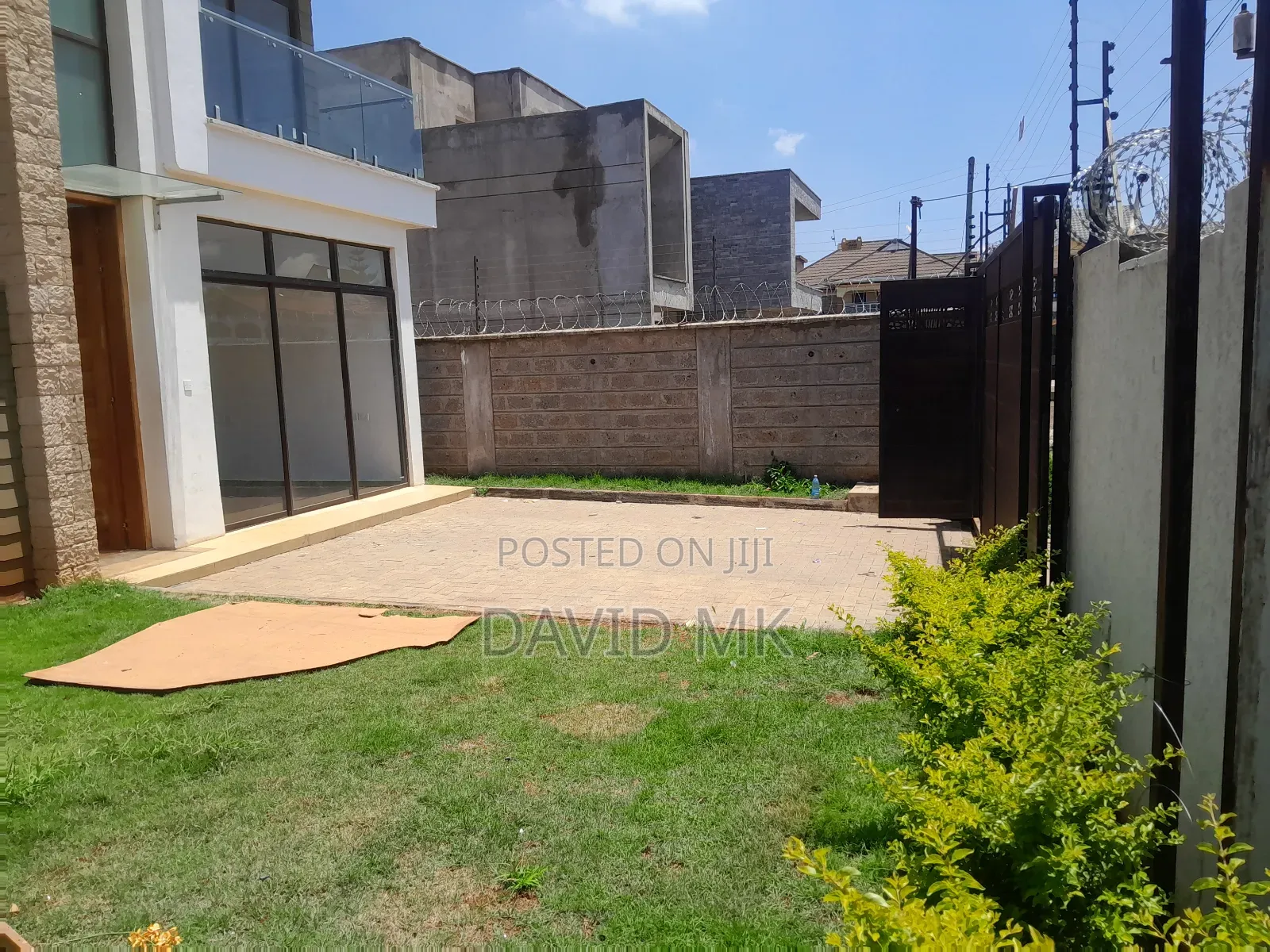 4bdrm Maisonette in Eastern By-Pass, Membley Estate for rent in Membley Estate