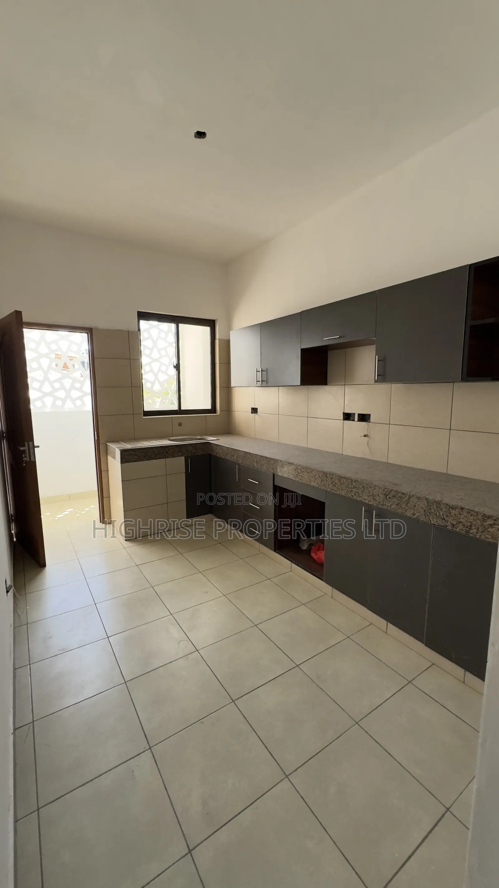 2bdrm Apartment in Bamburi for sale in Bamburi
