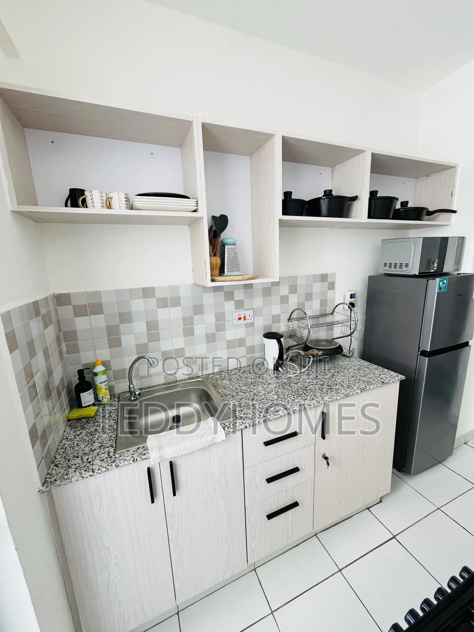 Fully Furnished One Bedroom Apartment in Buxton With a Pool in Nyali