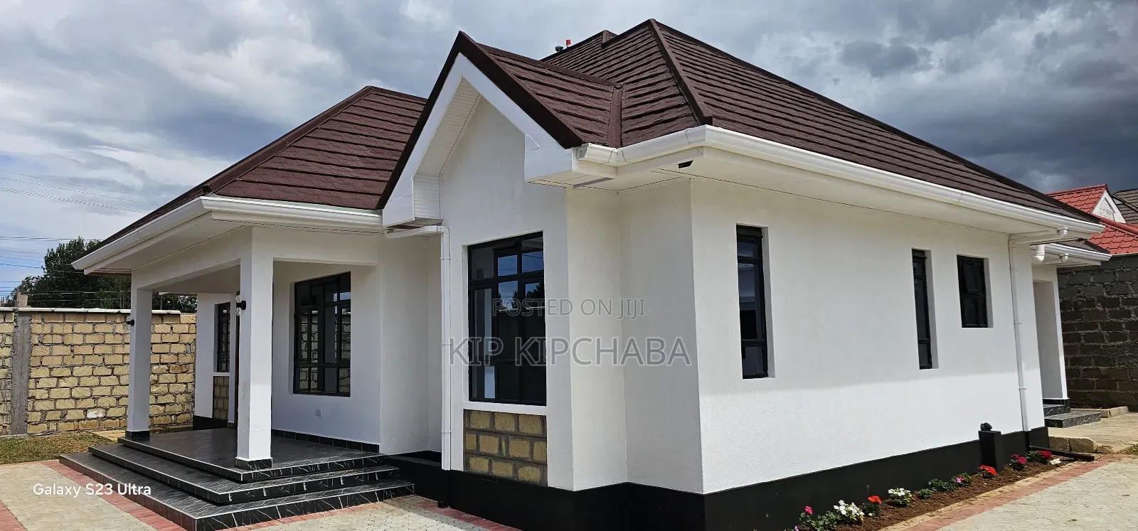 3bdrm Bungalow in Blossom Elgon View for sale in Elgon View