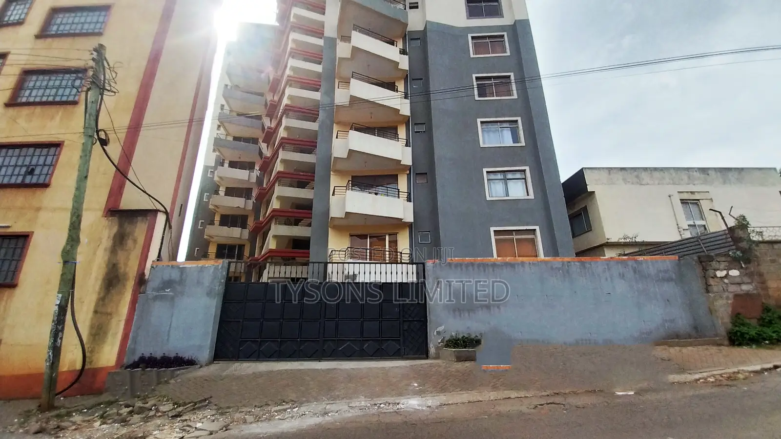 2bdrm Block of Flats in Parklands for sale in Parklands/Highridge