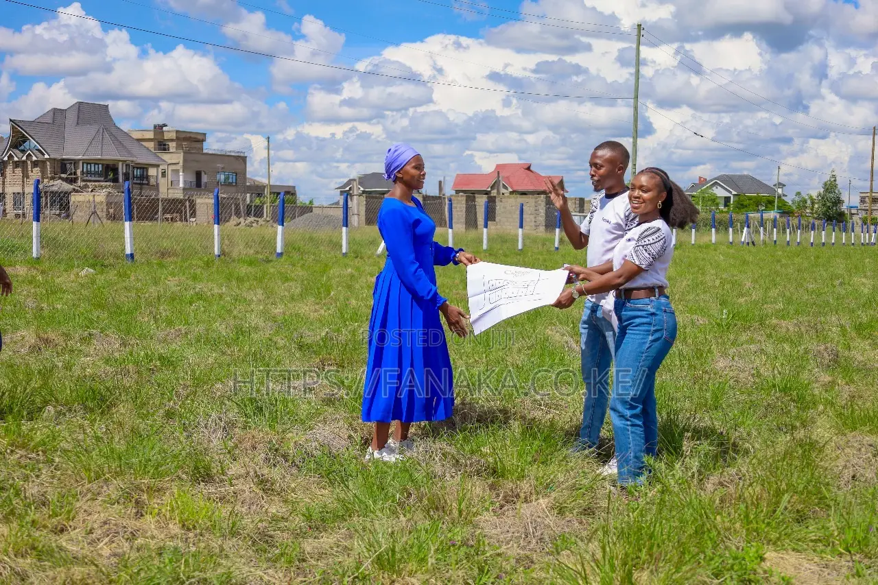 Katani Plots in a Controlled Estate We in Katani