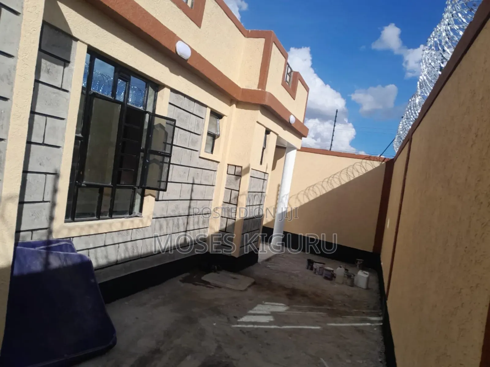 3bdrm Bungalow in Junction, Kimbo for sale in Kimbo