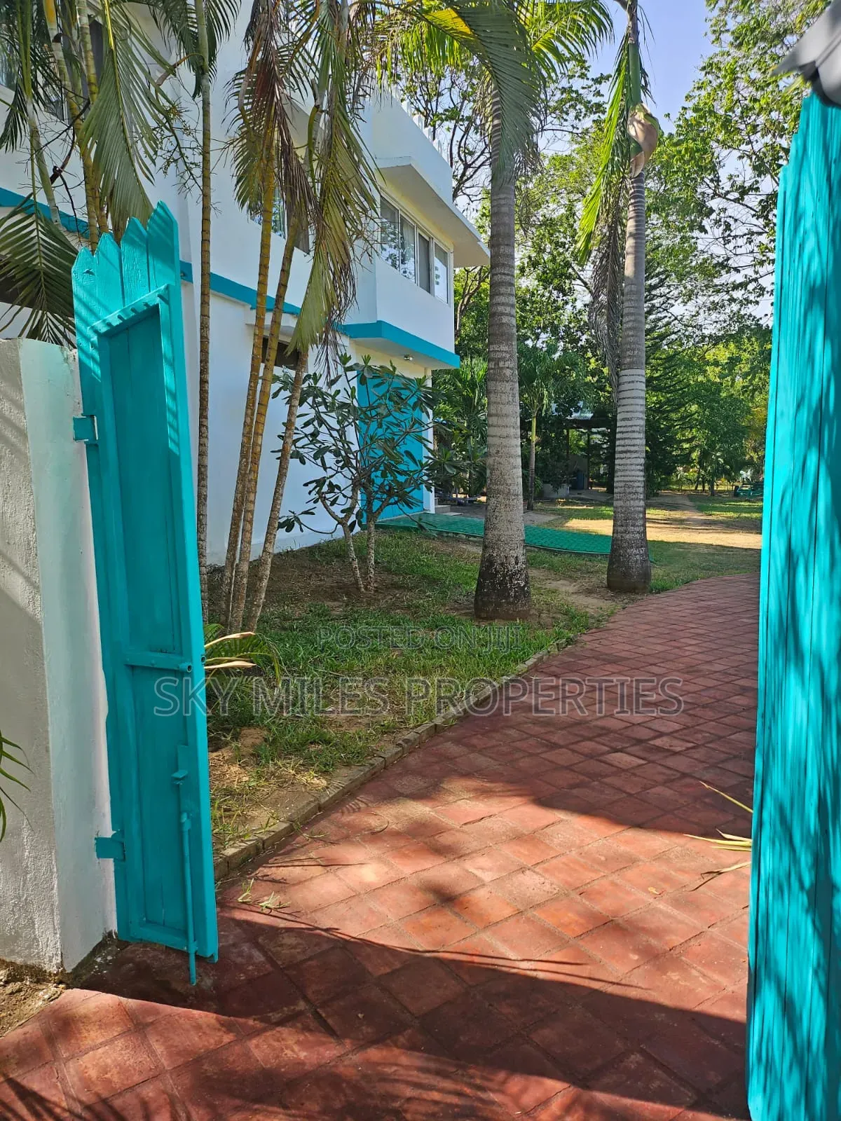 7bdrm Villa in Aloo Drive Residence, Mtwapa for sale in Mtwapa