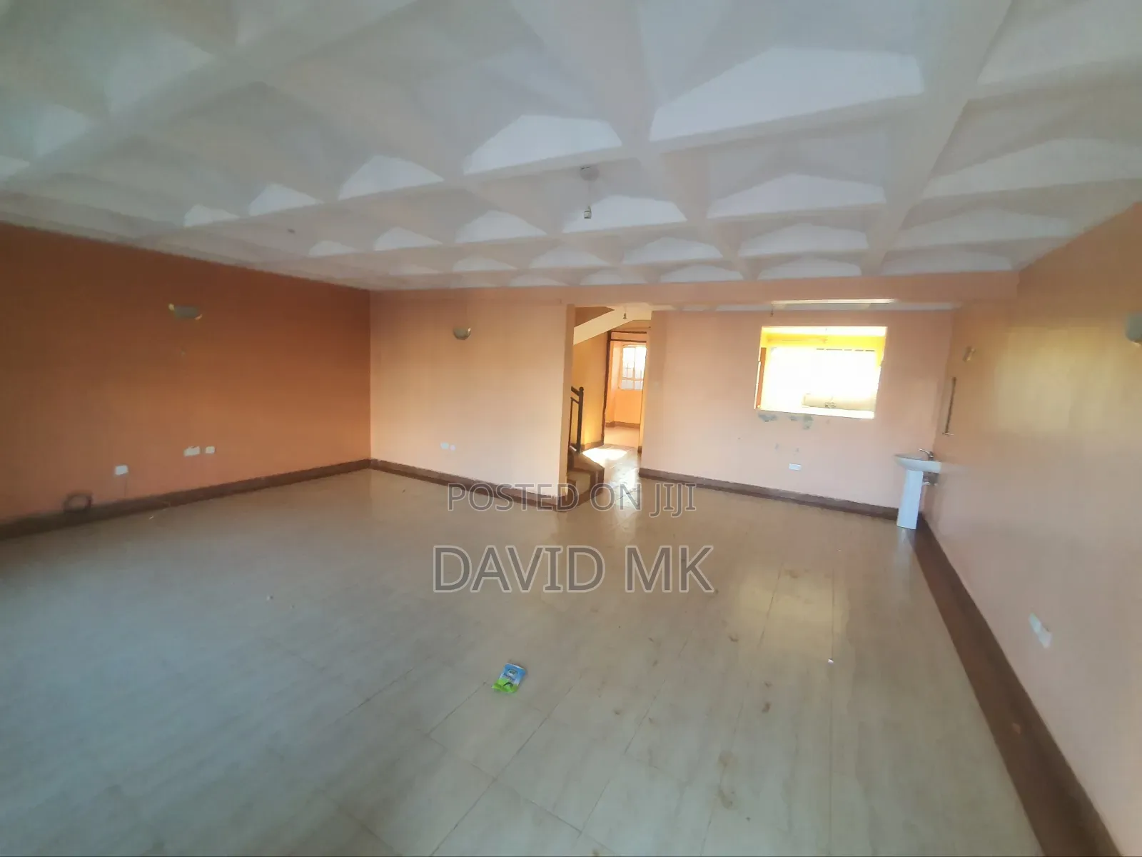 4bdrm Maisonette in Varshity, Kamakis for rent in Kamakis