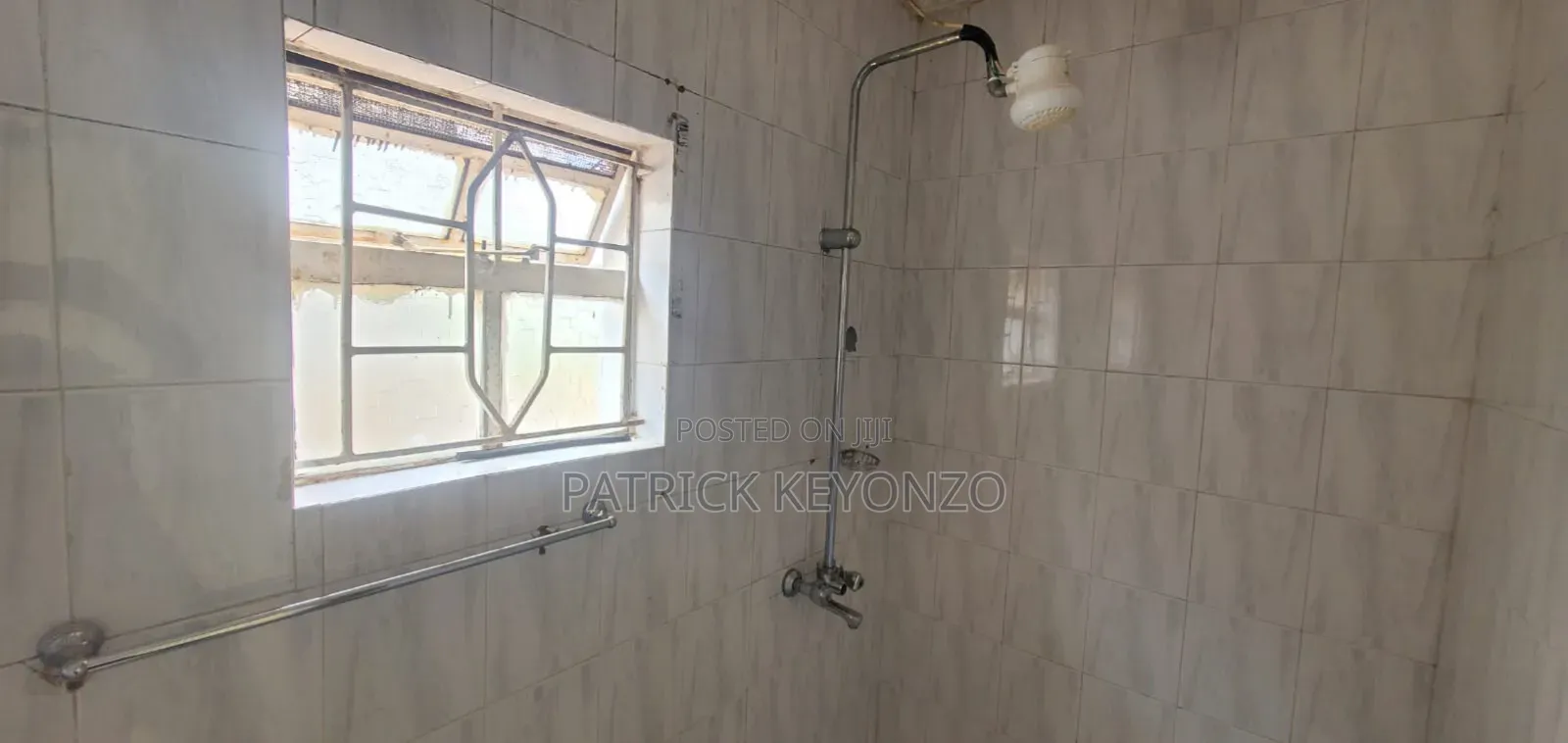 3bdrm Maisonette in Lavington West for rent in Lavington