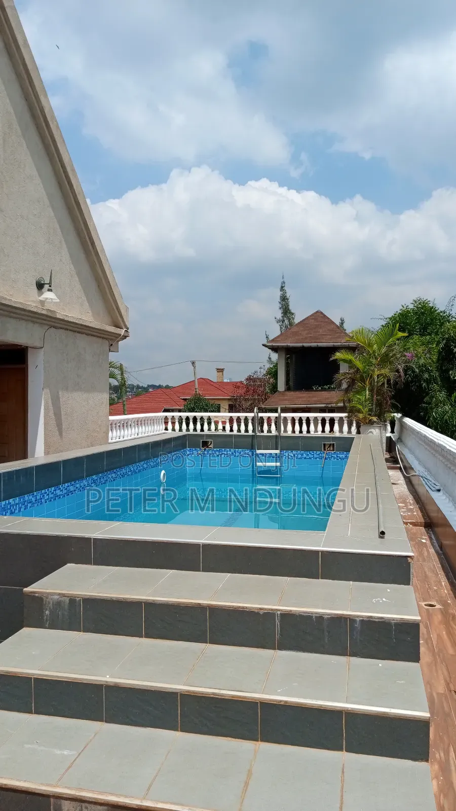 7bdrm Maisonette in Ridgeridgeways for rent in Ridgeways