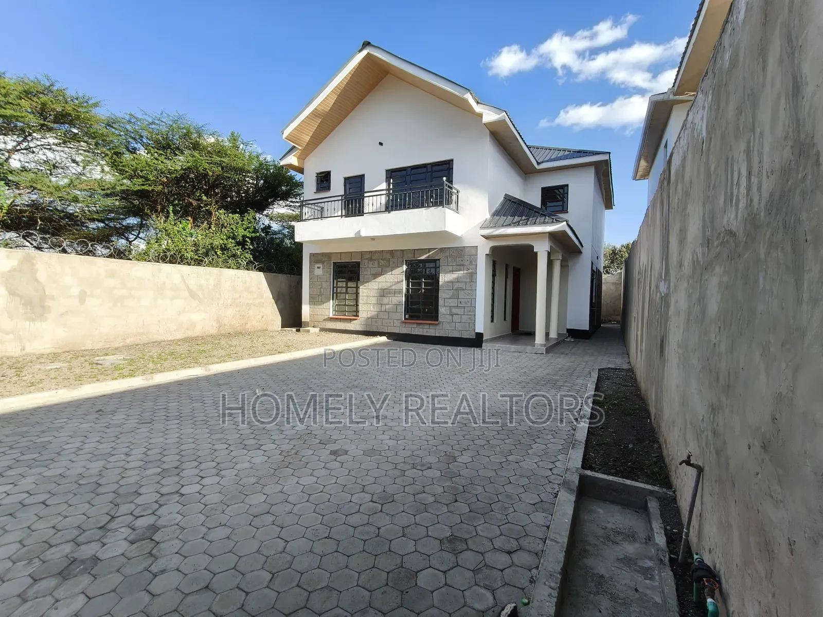 5bdrm Apartment in Acacia, Ongata Rongai for sale in Ongata Rongai