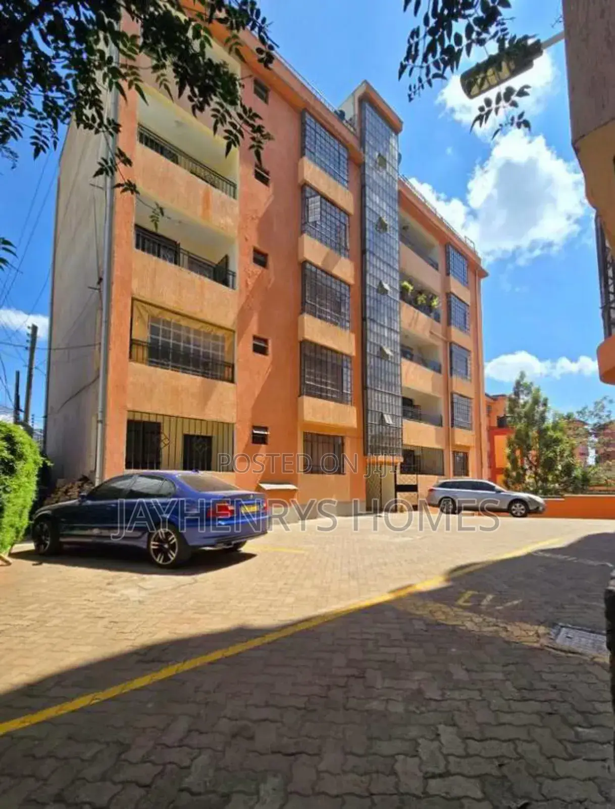 3bdrm Apartment in Ruaka for sale in Ruaka