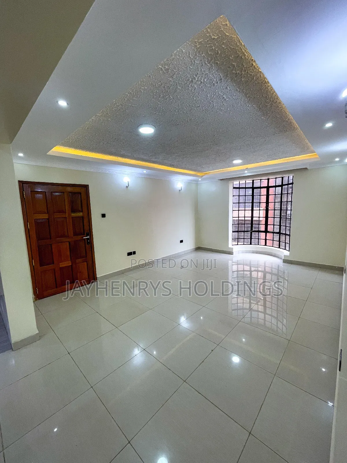 3bdrm Apartment in Ruaka for sale in Ruaka