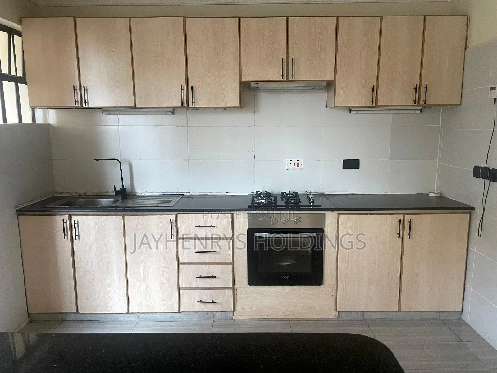 3bdrm Apartment in Ruaka for sale in Ruaka