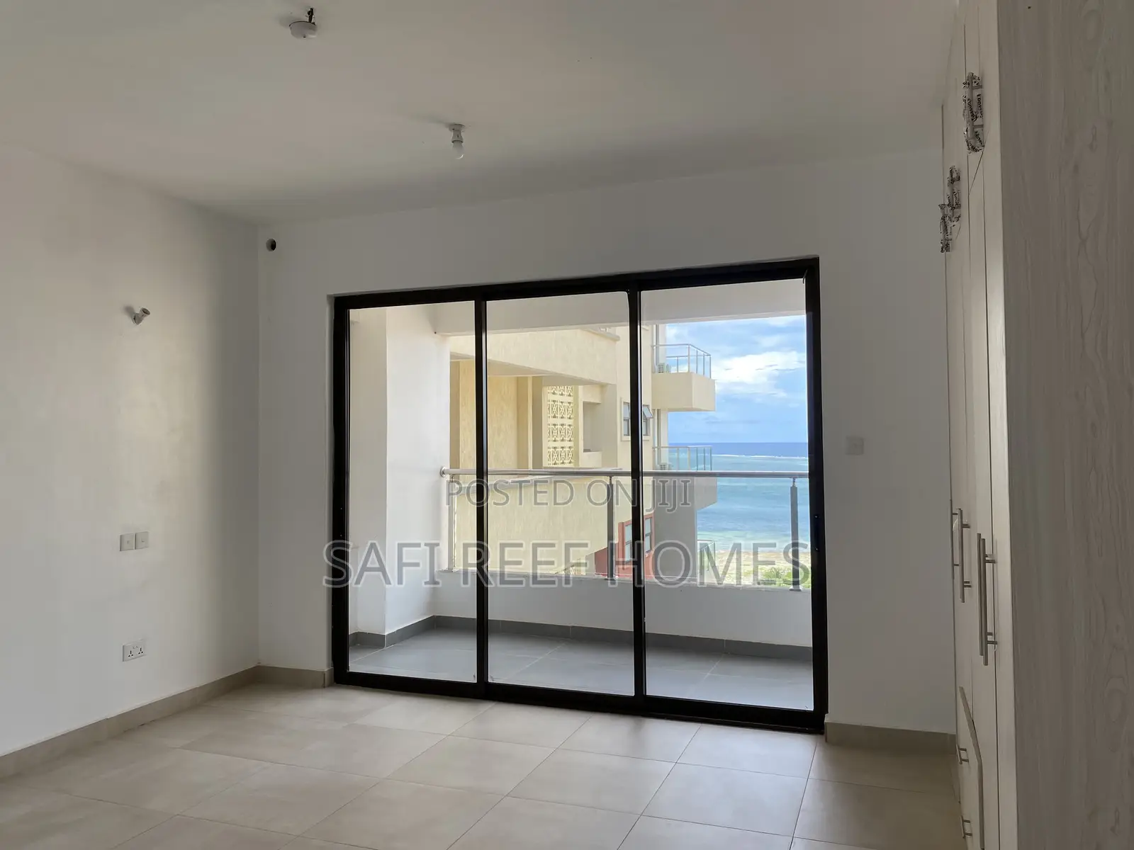 4bdrm Penthouse in Nyali for sale in Nyali