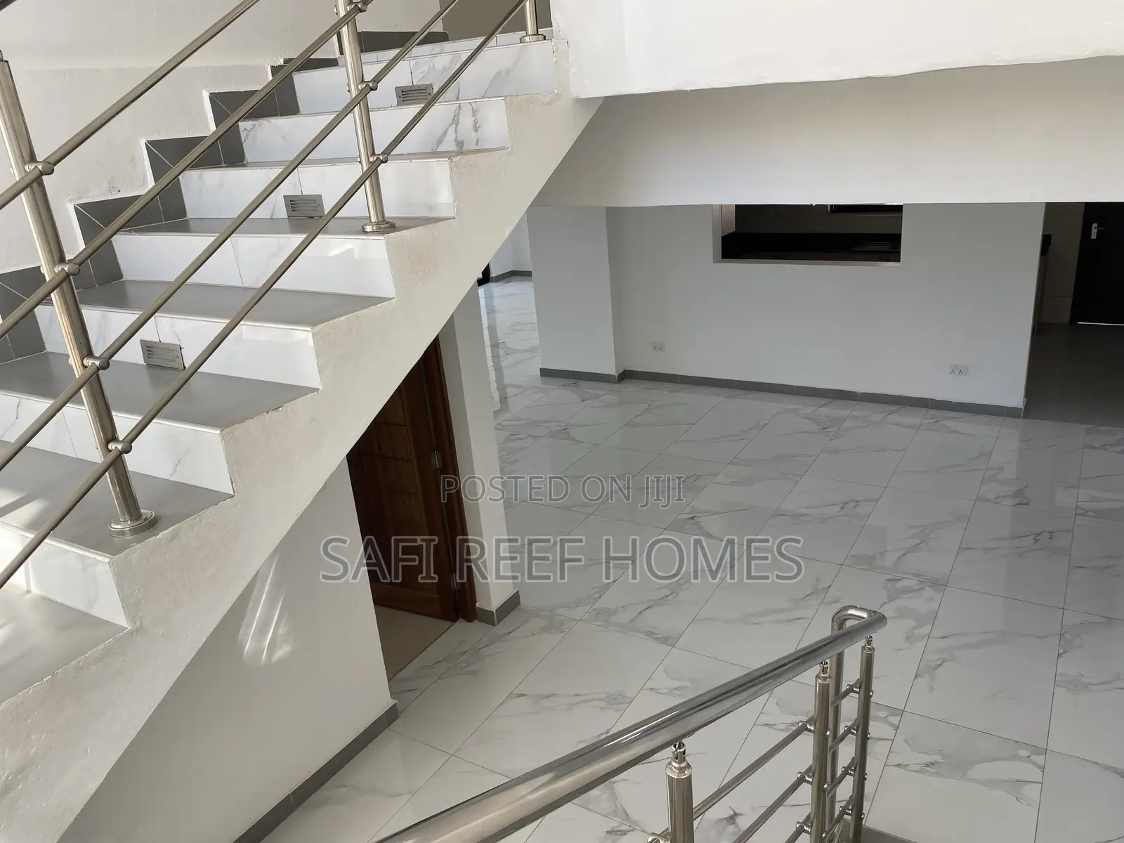 4bdrm Penthouse in Nyali for sale in Nyali