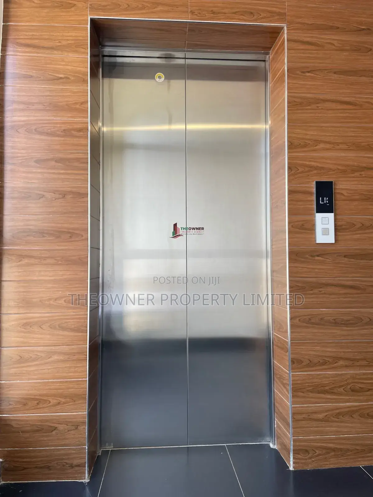 3bdrm Apartment in South C for sale in South C