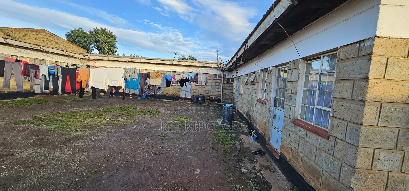 9bdrm Duplex in Kimumu for sale in Kimumu