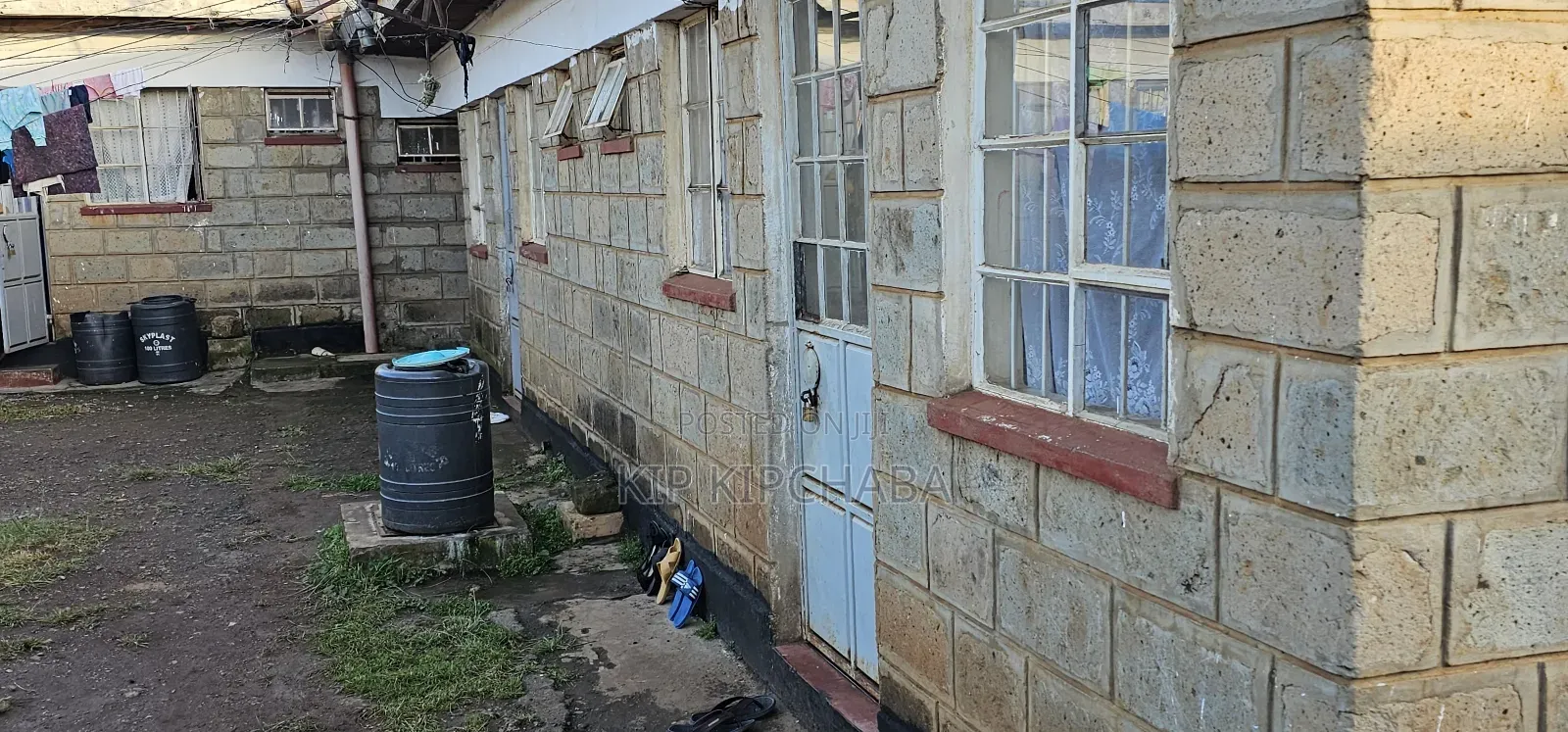 9bdrm Duplex in Kimumu for sale in Kimumu