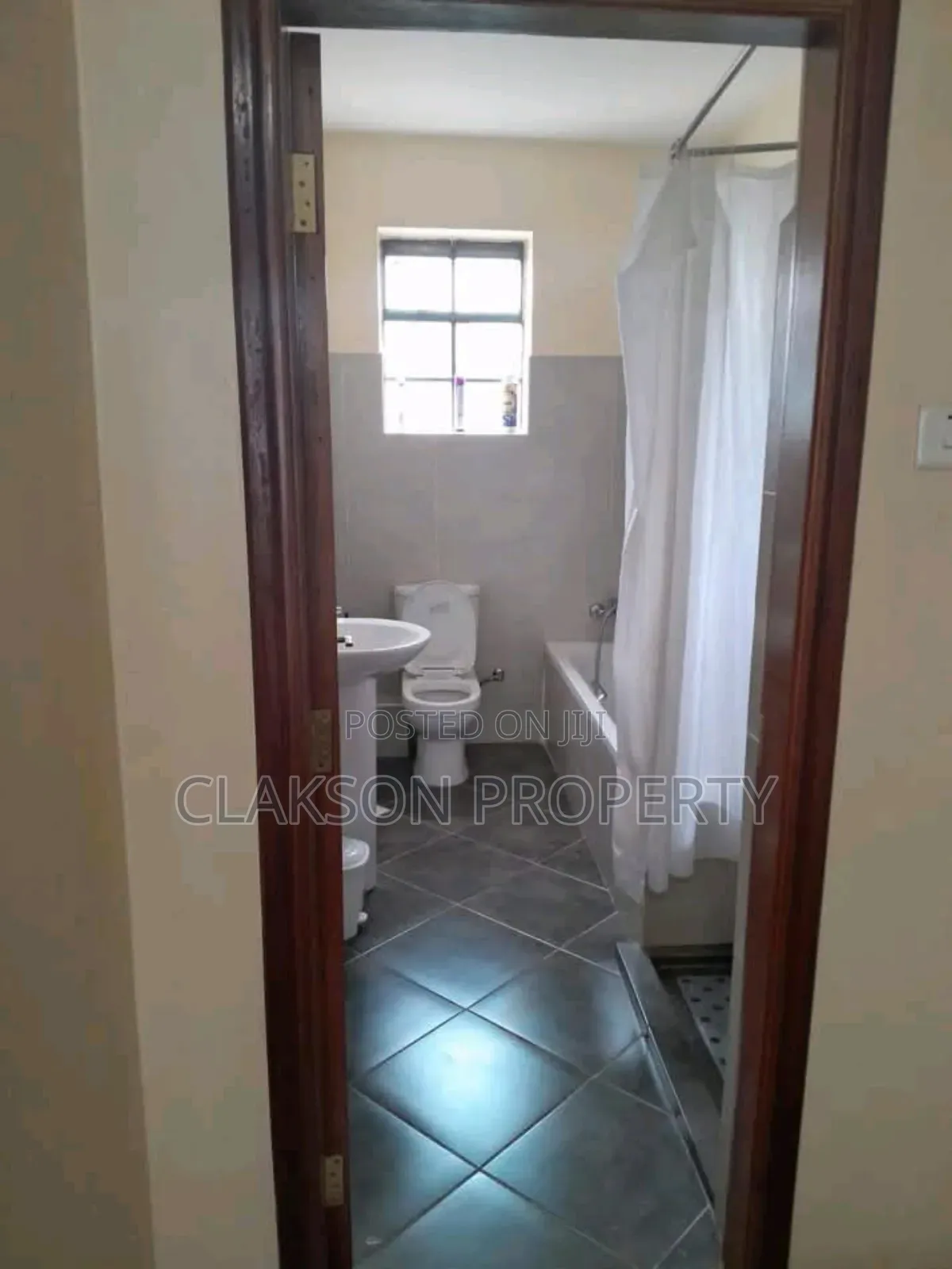 3bdrm Apartment in Woodley for rent in Woodley Estate