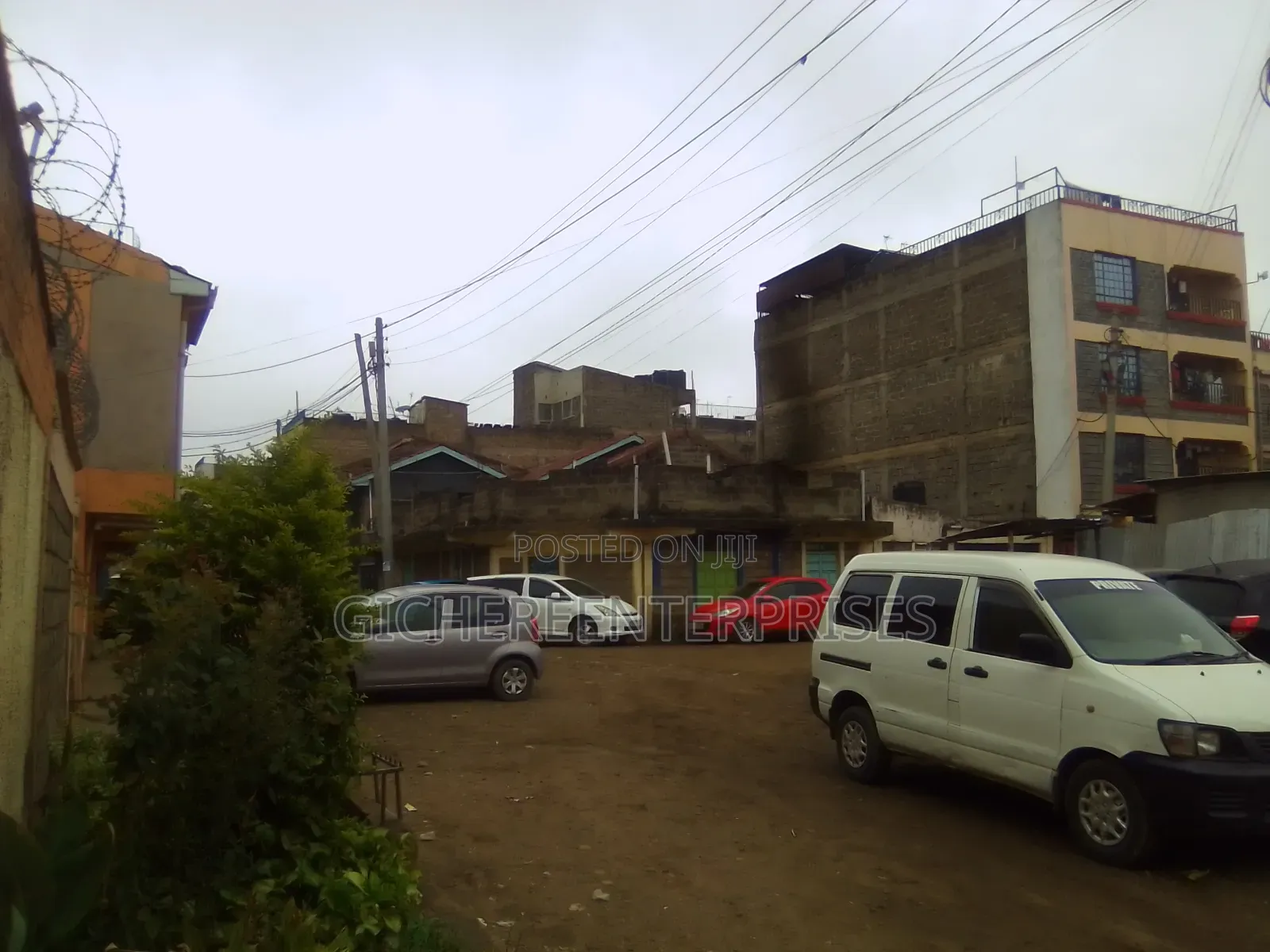 2bdrm Block of Flats in Kangundo Road, Komarock for sale in Komarock