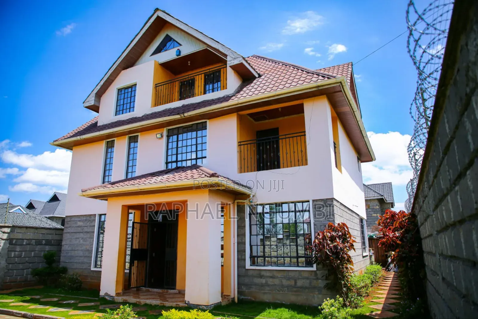 Furnished 6bdrm Maisonette in Gateway Mall Airport, Syokimau for sale in Syokimau