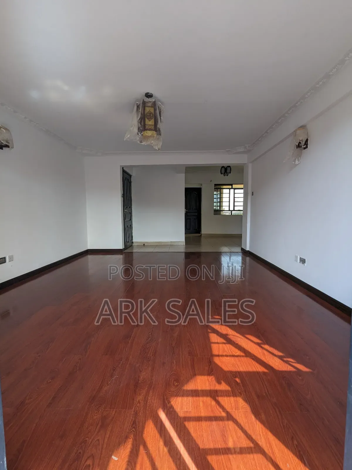 3bdrm Apartment in Kasarani for sale in Kasarani